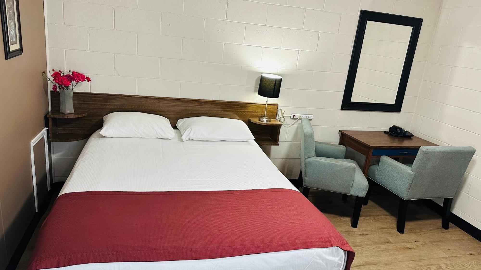 Travellers Motel Cranbrook Eksteriør bilde