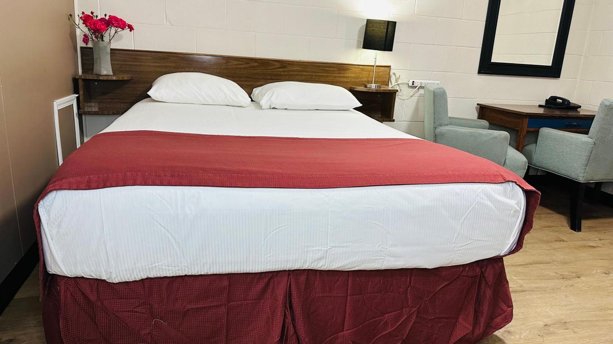 Travellers Motel Cranbrook Eksteriør bilde